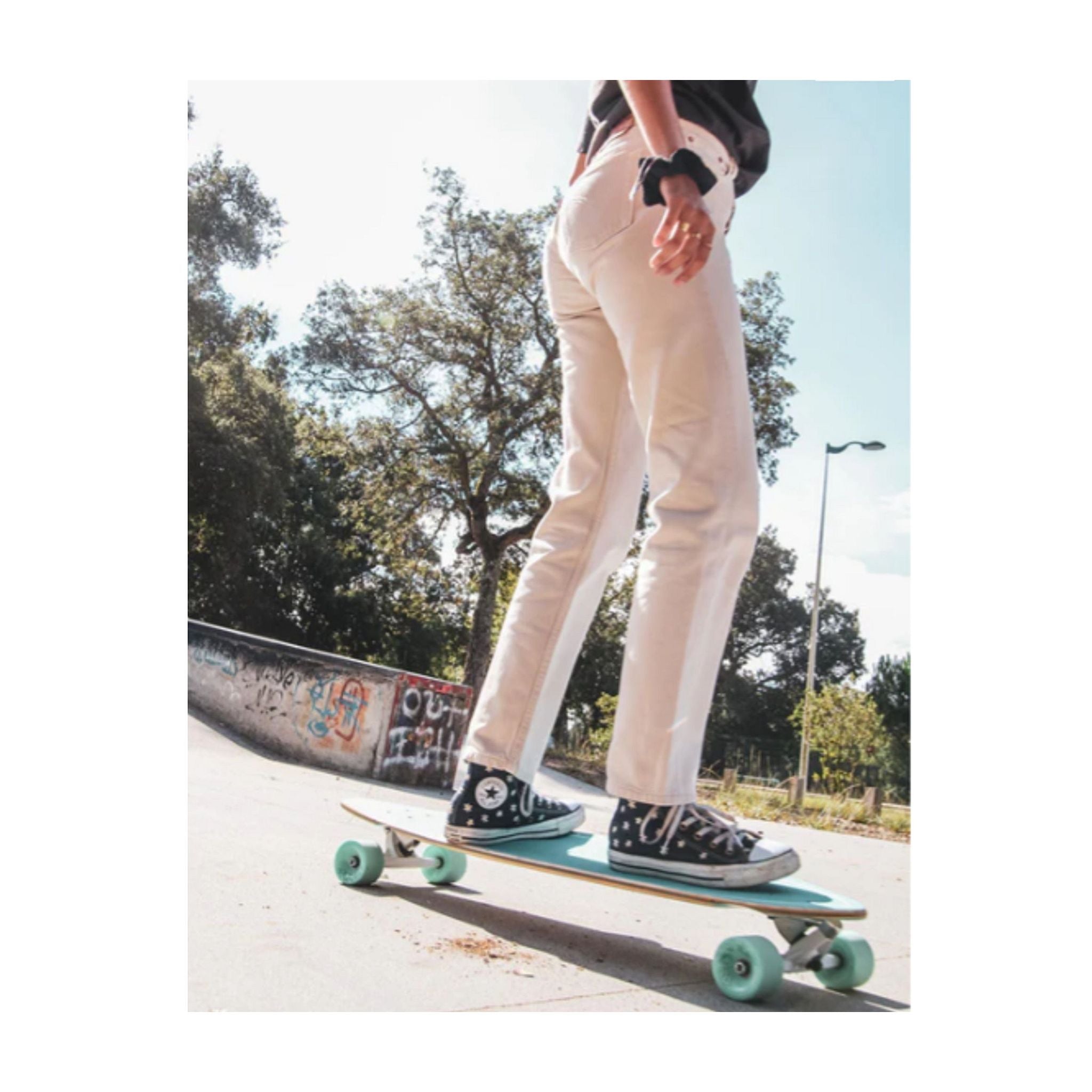 Flying Wheels Gun Skateboard Praise 39 x 9.5 Blue