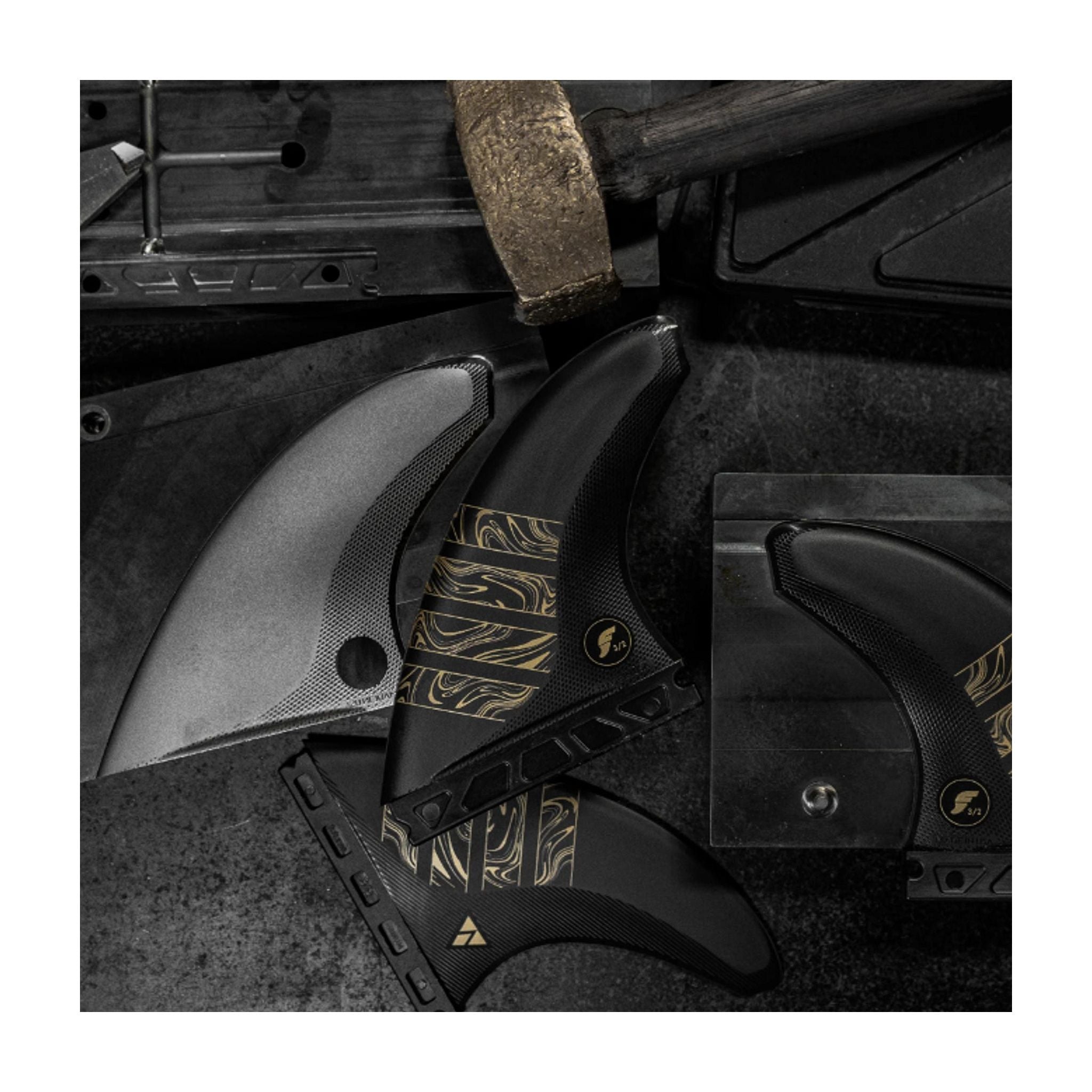FUTURES Thruster Fin Set VECTOR 3/2 Alpha L Silver