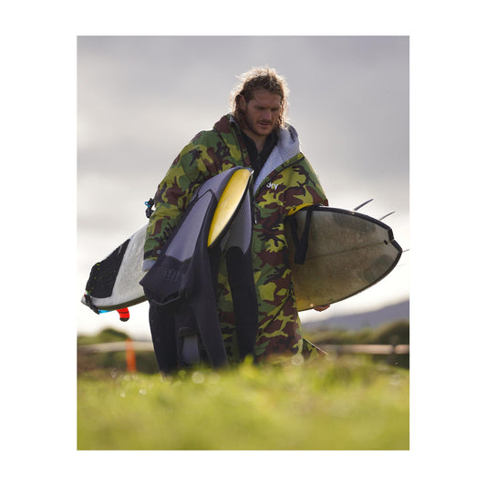 dryrobe advance long-sleeve green camo gray changing robe