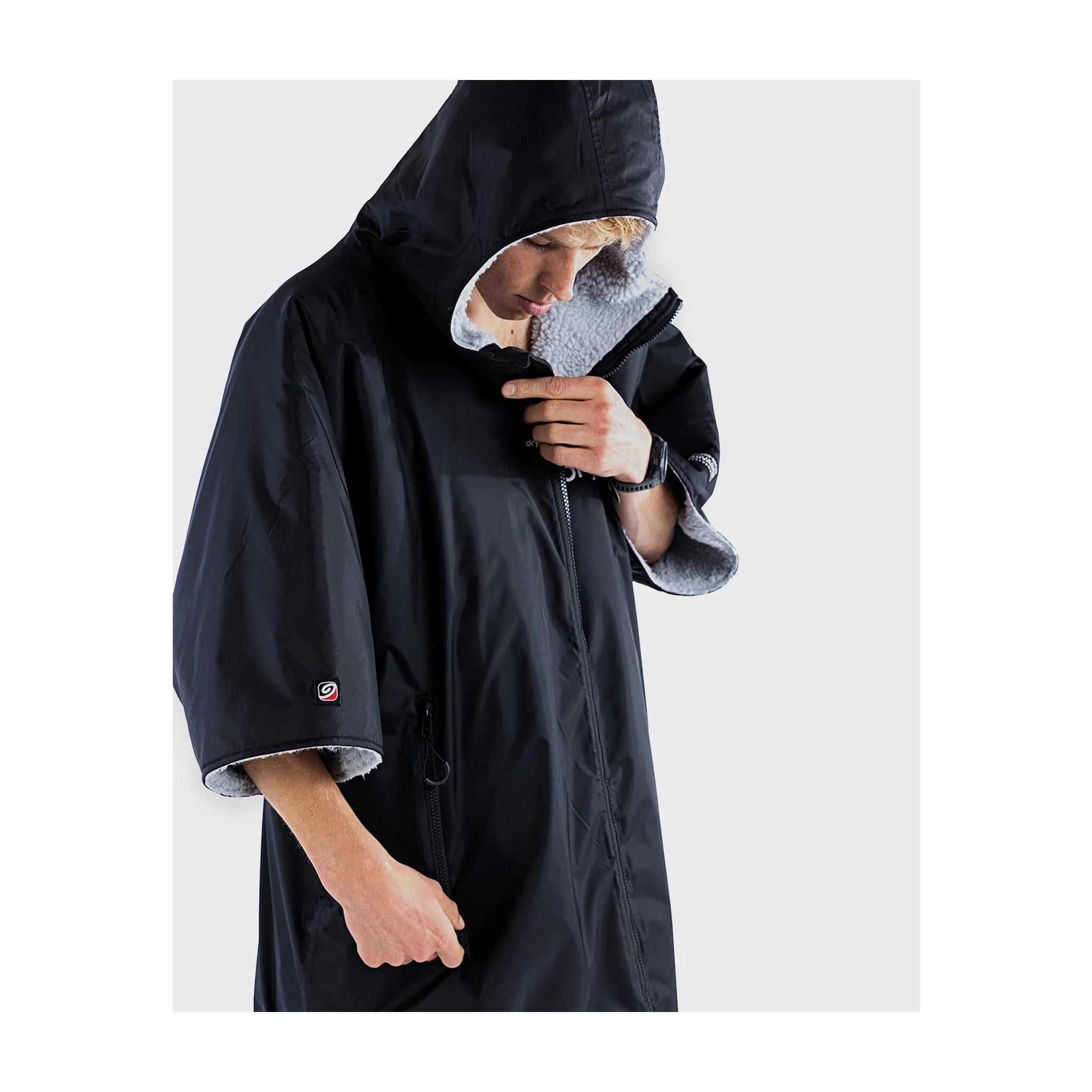 DRYROBE Advance Short Sleeve Schwarz Rot L