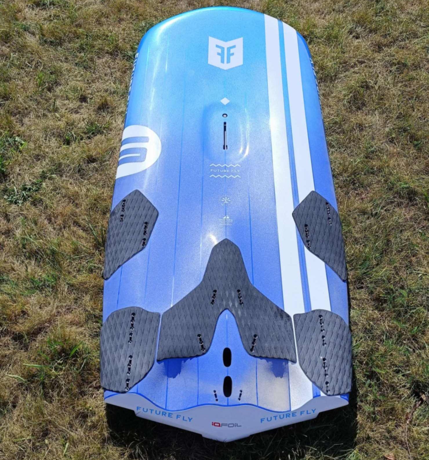 Future Fly IQ Foil Race Board (used) Black foot pads