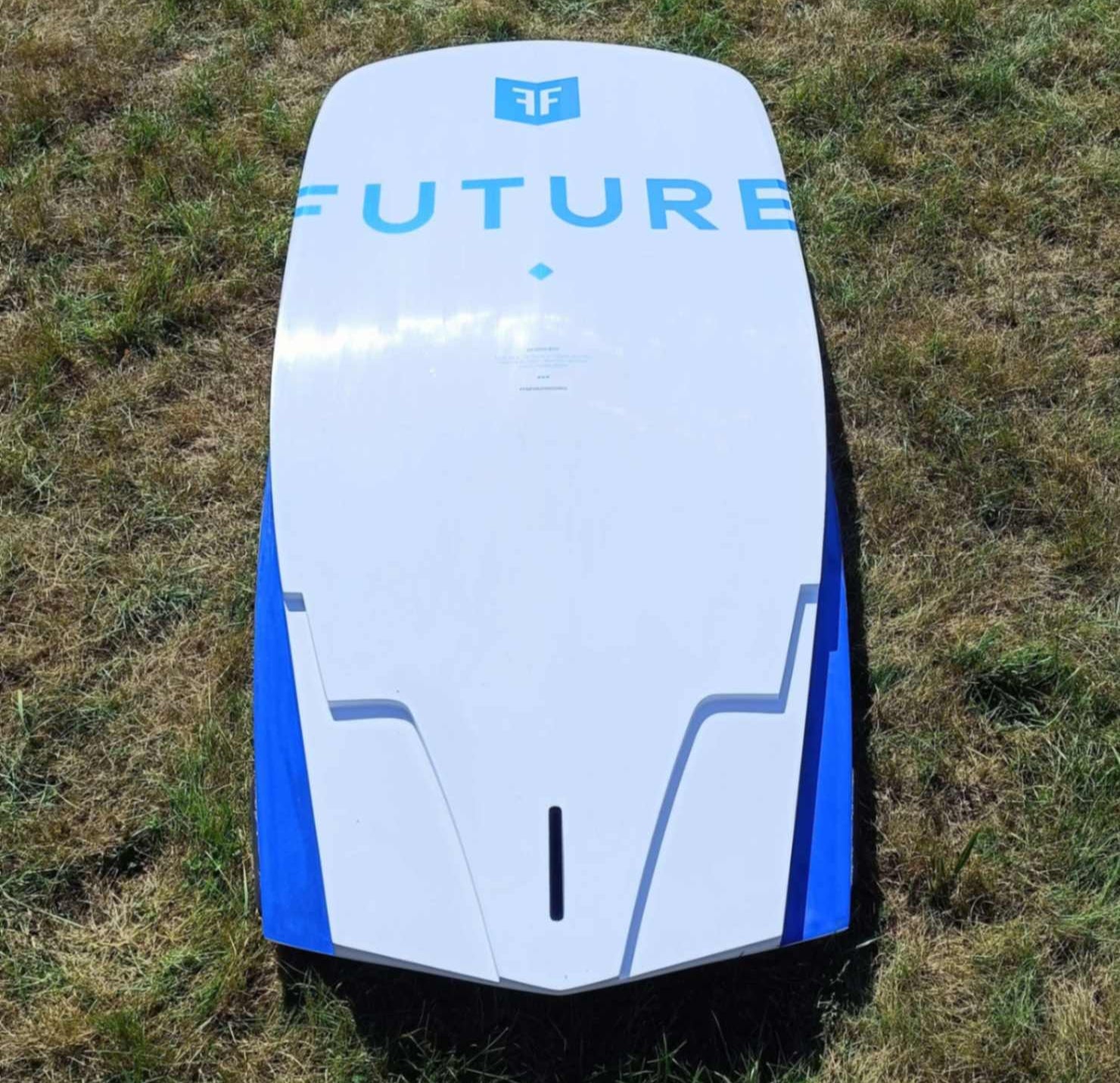 Future Fly IQ Foil Race Board (used) Black foot pads