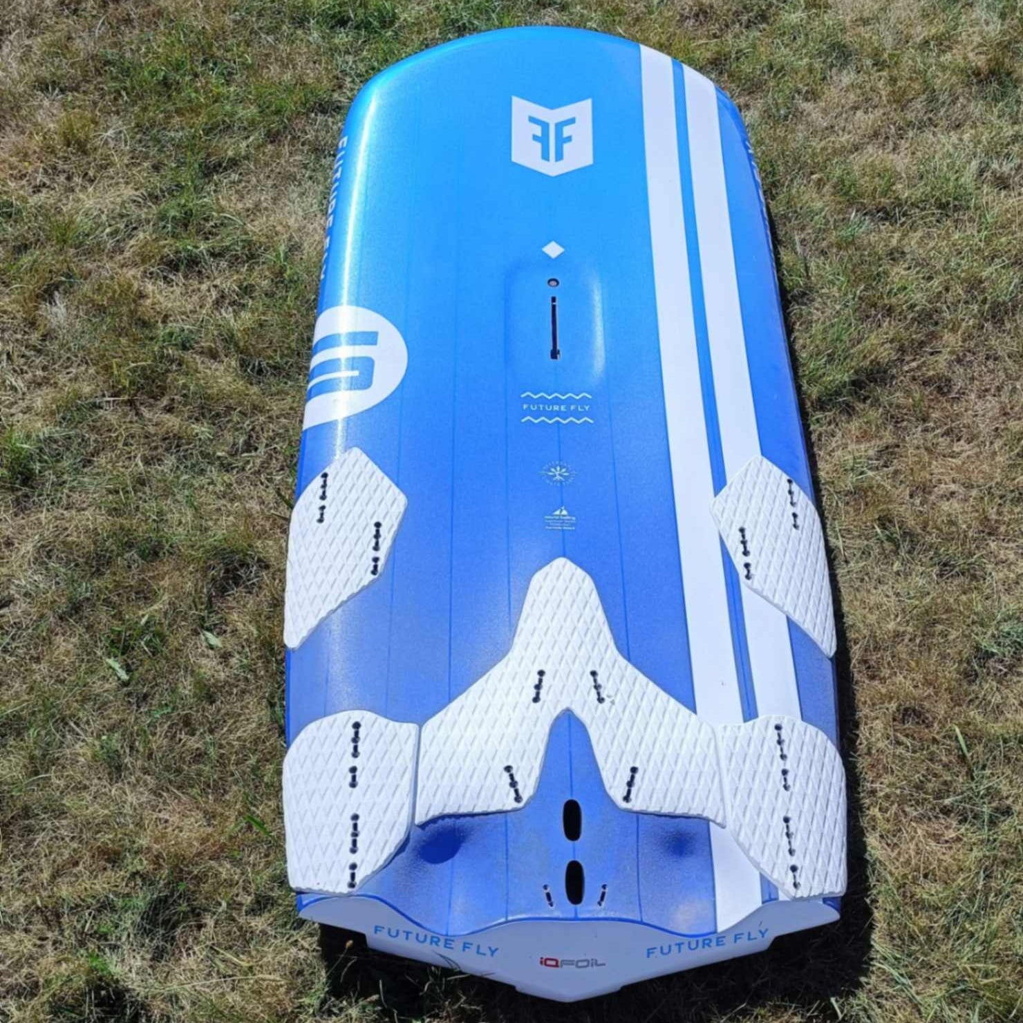 Future Fly IQ Foil Race Board (used) White foot pads