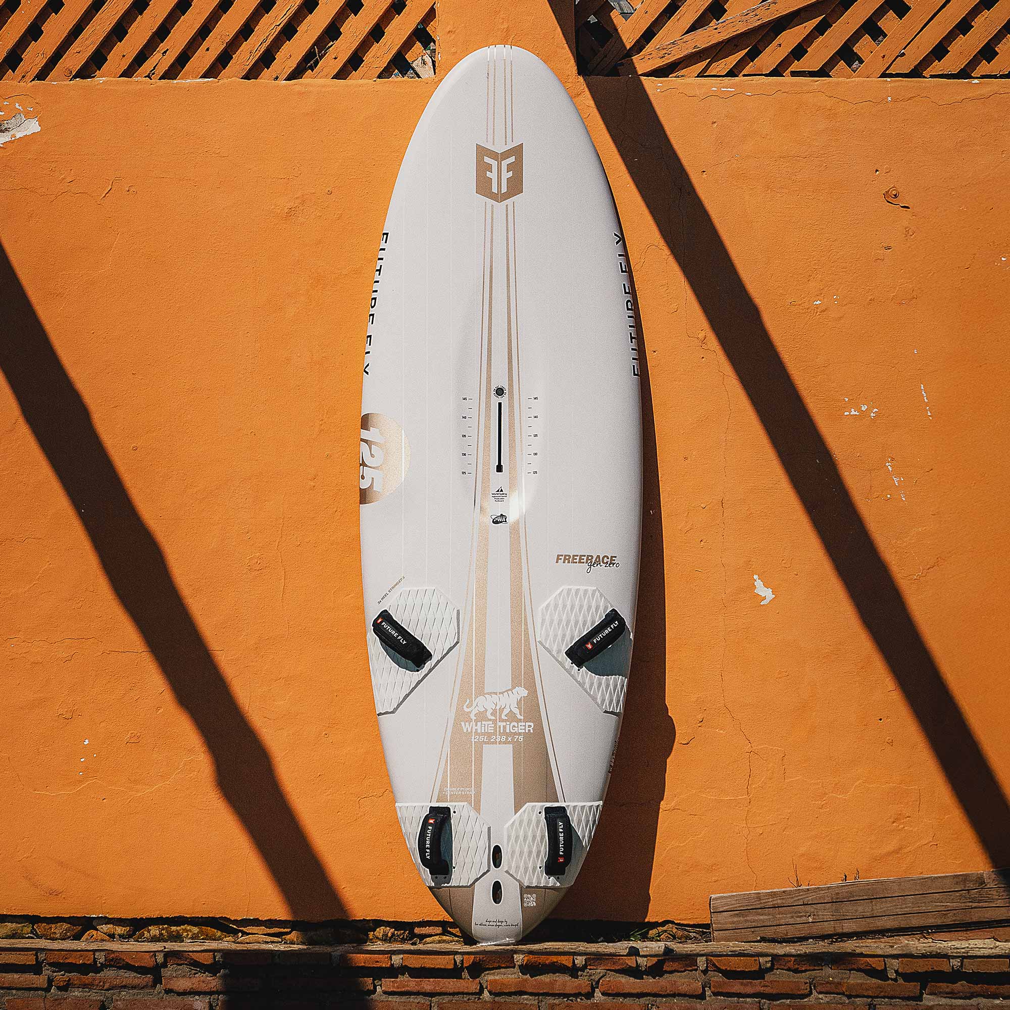 Future Fly White Tiger Freerace windsurfin windsurf Board