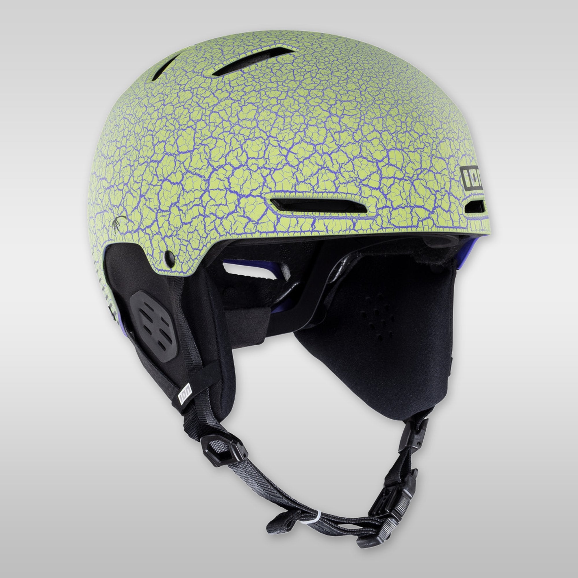 ION Slash Amp Helm